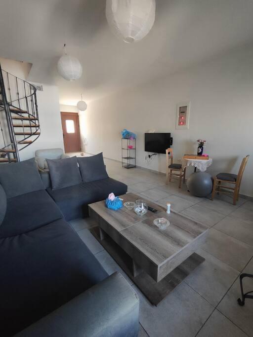 Two-Storey House In Kardamyla Marmaron  Exterior photo